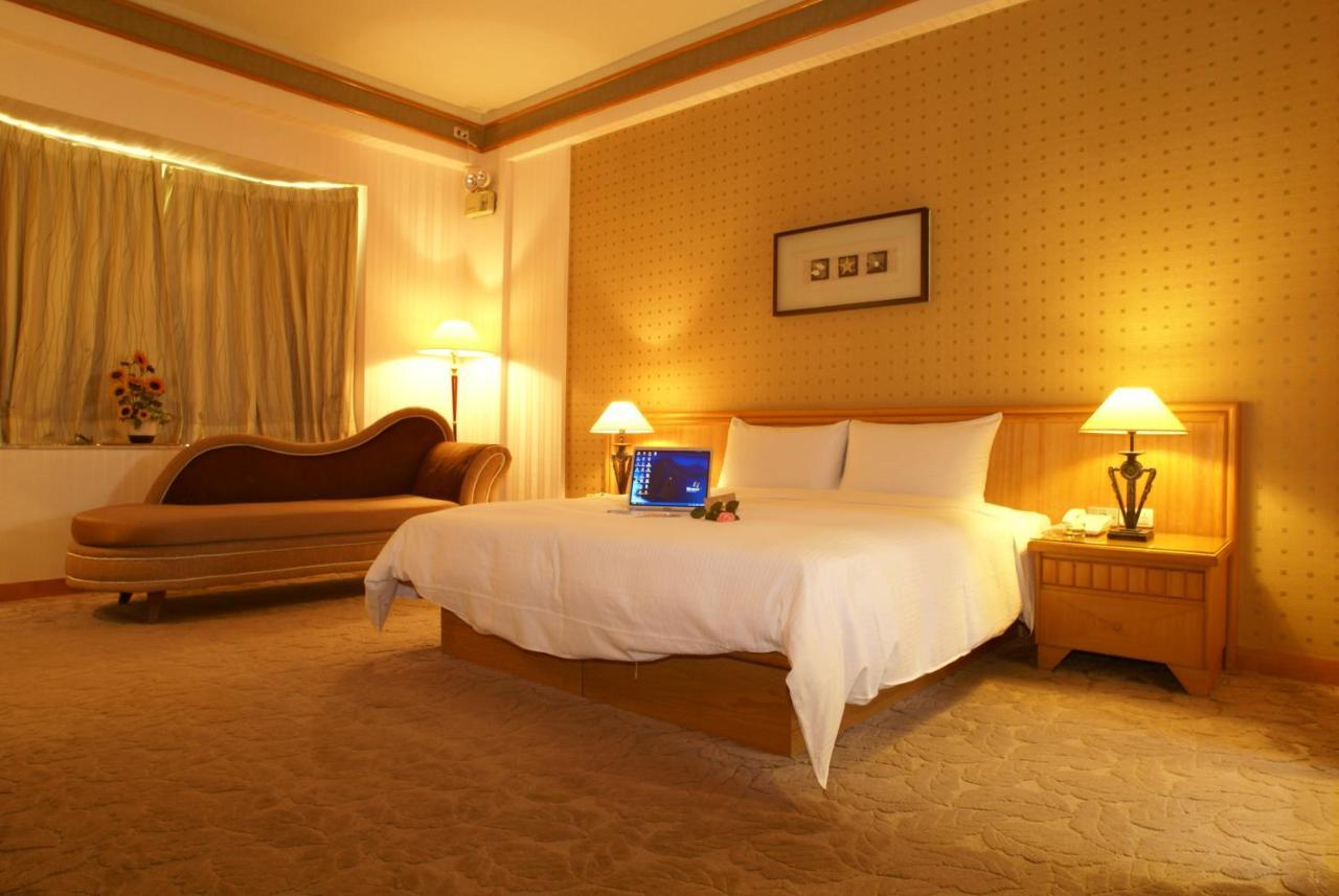 Park Motel Csiaji Kültér fotó