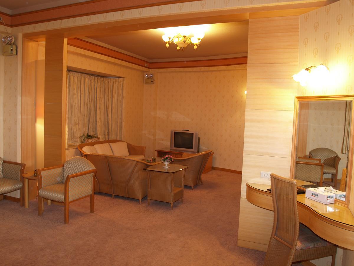 Park Motel Csiaji Kültér fotó